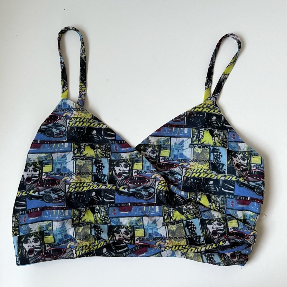 Graphic Print Strappy Crop Top